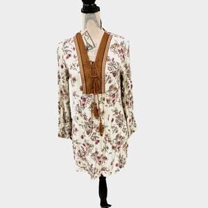 Altar’d State Tunic Top Lace Tassel V Neck Long Scrunchy Sleeve Floral Cream M